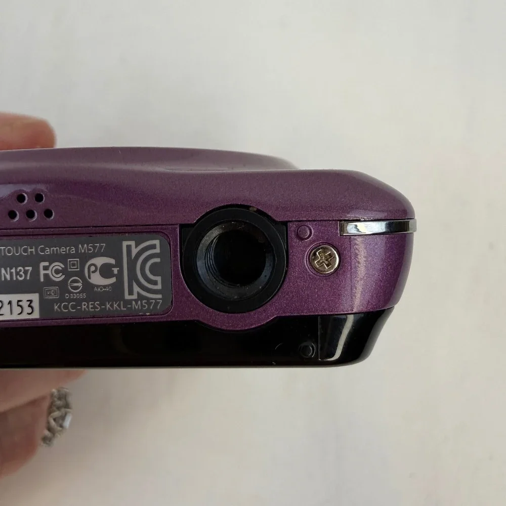 Kodak Easyshare Touch M577 Digital Camera Purple 14MP 5x Zoom Boxed Bundle